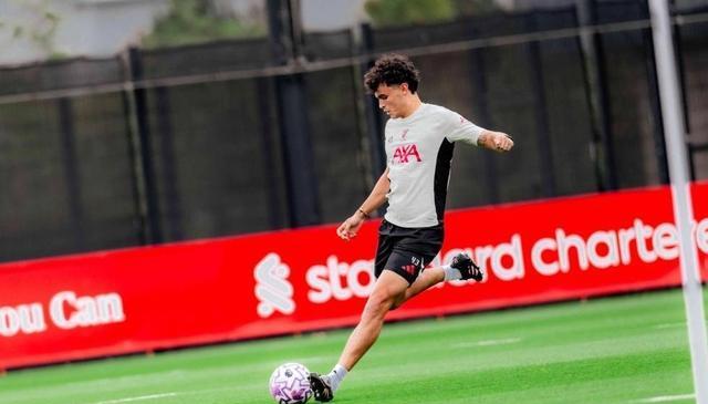 是要求他今, 周为利物浦