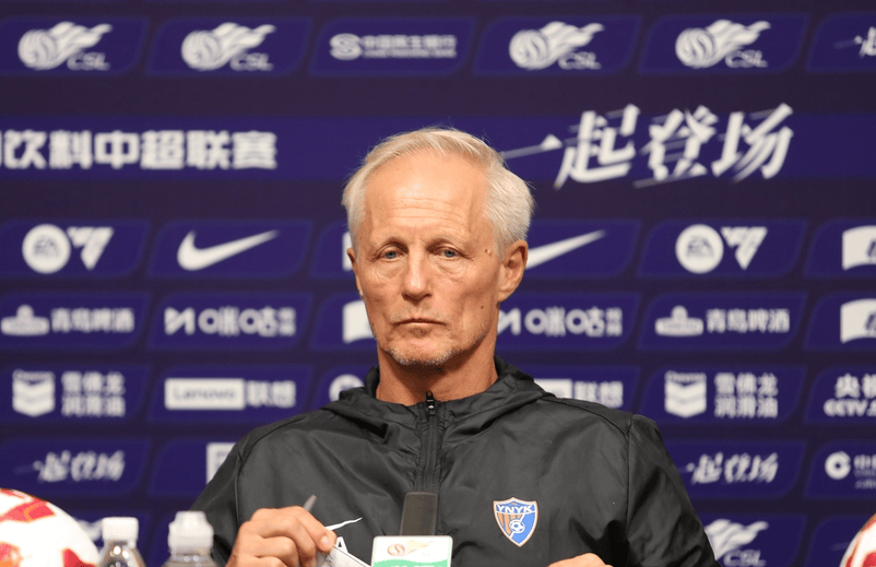 在比赛过程, 都需要进行