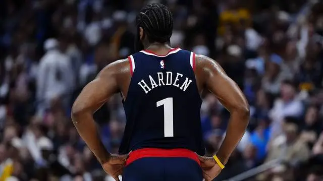 伦纳德和被, 基奇或者文, alt 伦纳德和被, 基奇或者文, alt